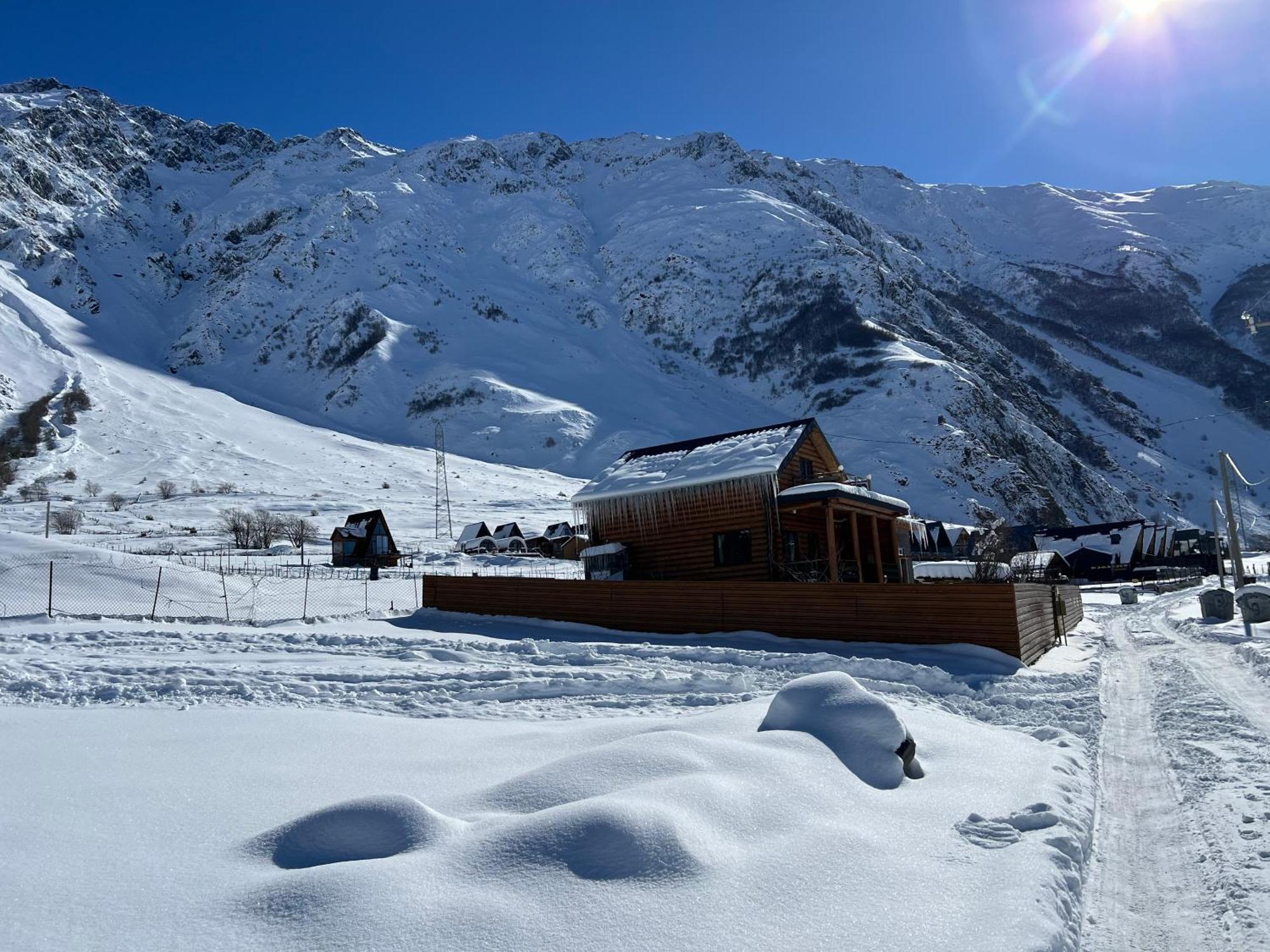 Old Hut Vila Kazbegi Exterior foto