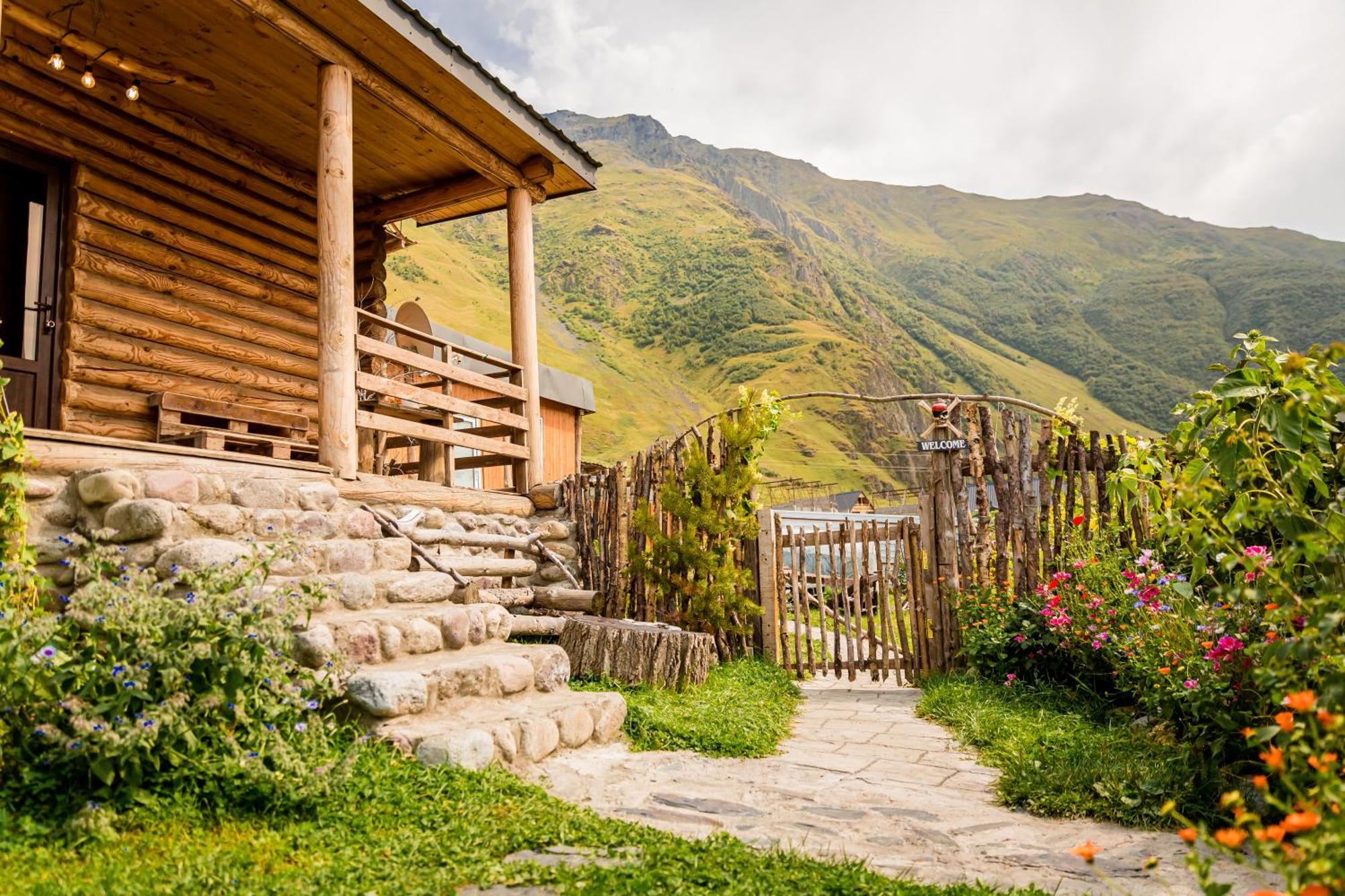 Old Hut Vila Kazbegi Quarto foto