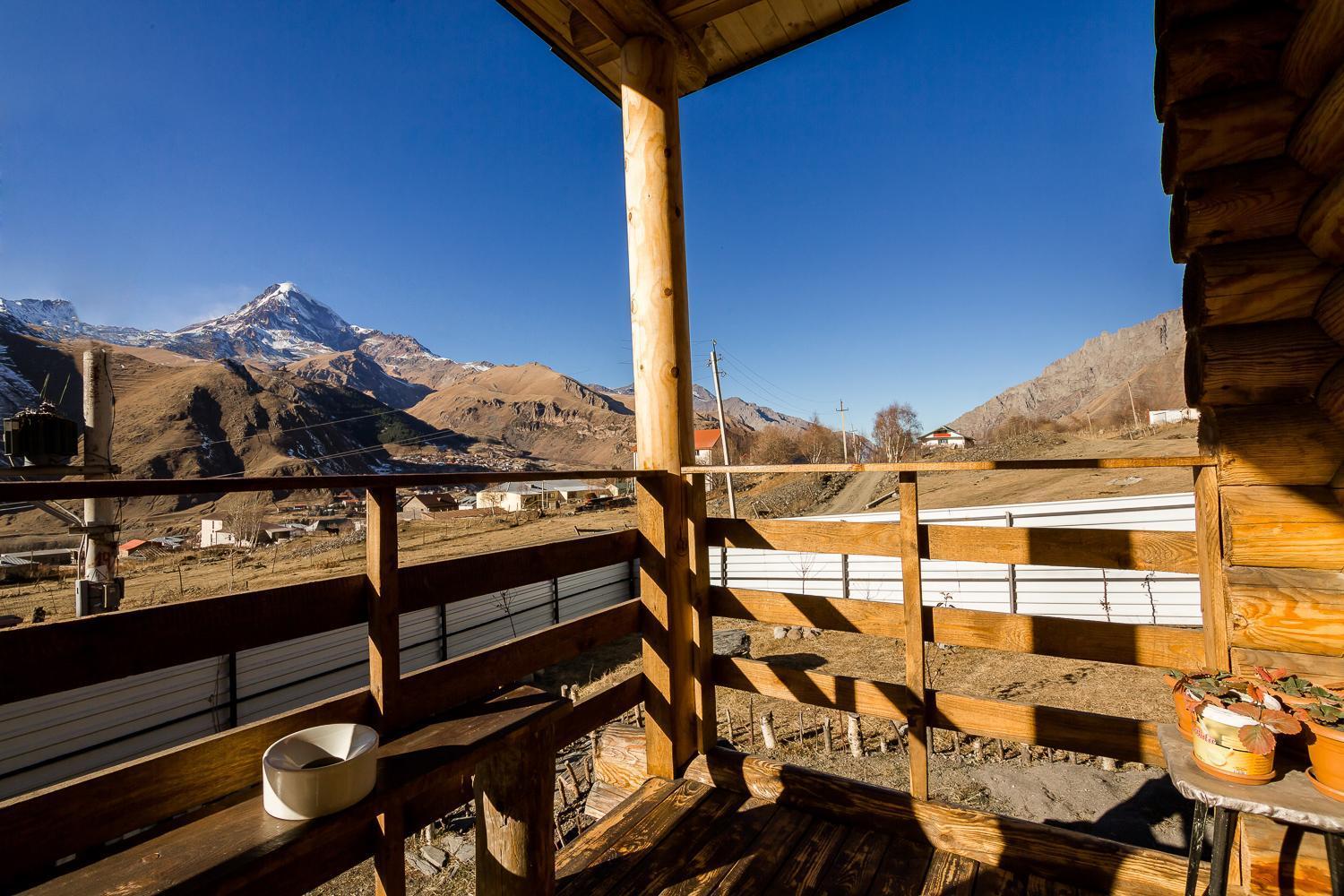 Old Hut Vila Kazbegi Exterior foto